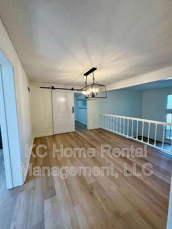 Building Photo - 10205 CedarBrooke Ln