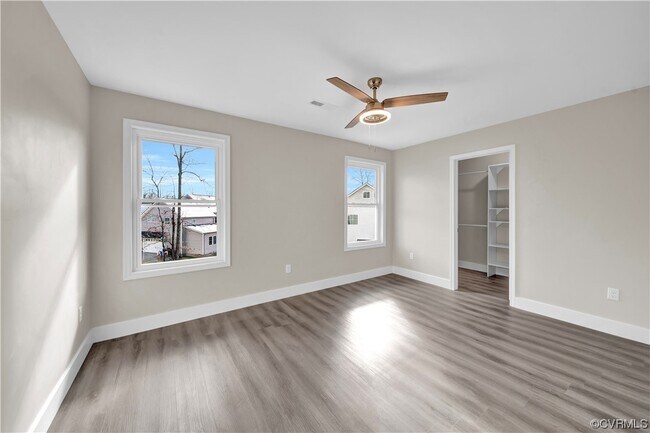 Building Photo - 15401 Adelay Ct