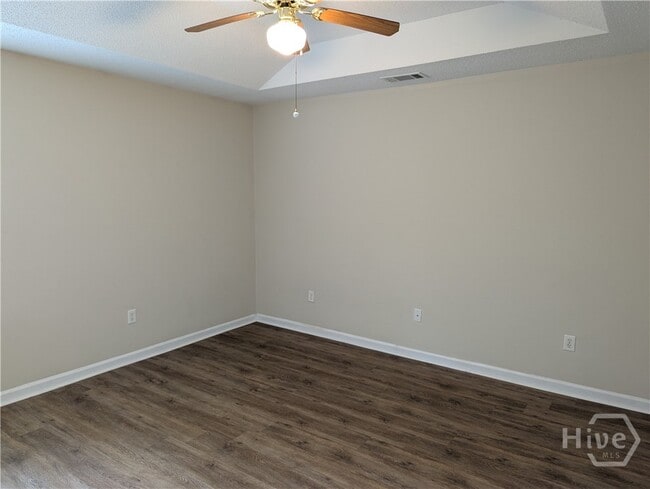 Building Photo - 130 Towne Pk Dr