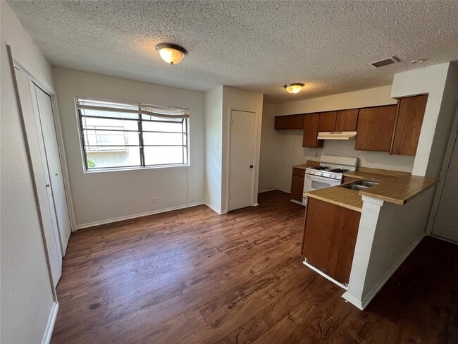 Building Photo - 2307 Rachael Ct