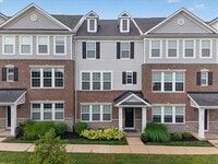 Building Photo - 8013 Central Park Dr