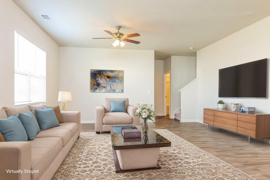 Building Photo - 621 Samuel