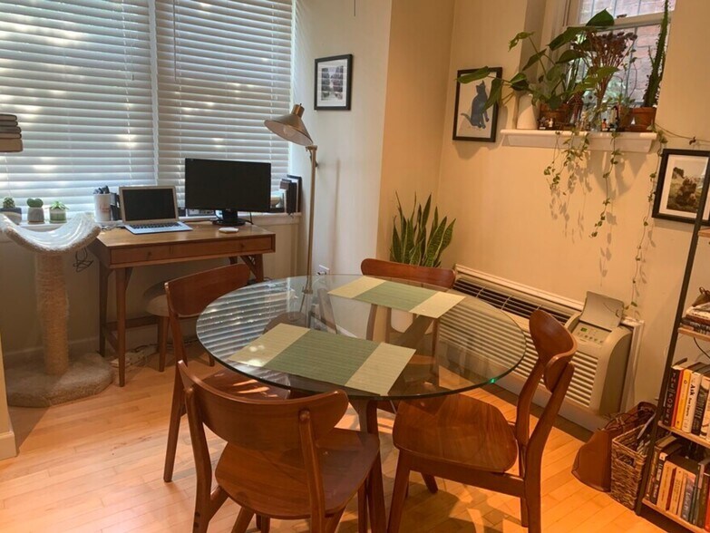 Building Photo - 1901 16th St NW