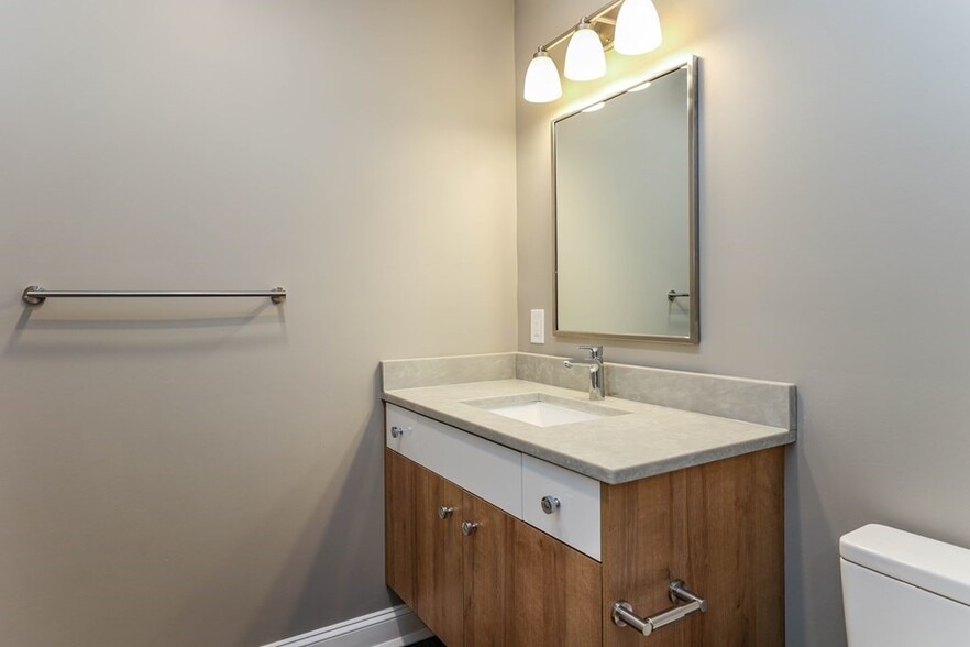 Building Photo - 760 Legacy Pl