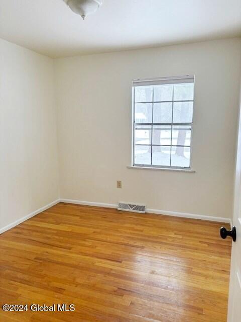 Building Photo - 12 Evergreen Ave