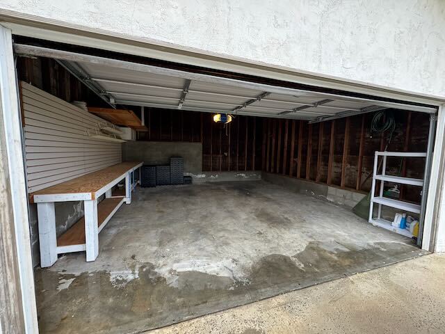 Building Photo - 6007 Springvale Dr