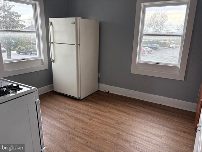 Building Photo - 2713 Hammonds Ferry Rd