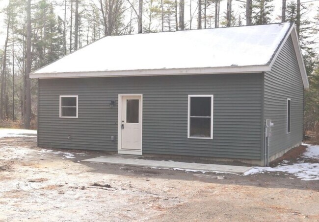 Building Photo - 615 White School House Rd