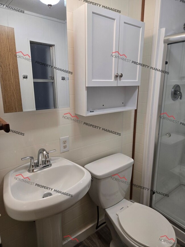 Building Photo - STATUS: *RENTED* | R255G | $1750