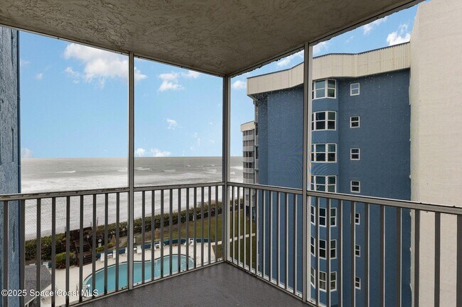Building Photo - 1175 Jimmy Buffett Mem Hwy
