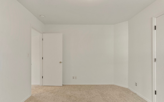 Building Photo - Glenpool 4 Bed 2 Bath with Open and Split ...