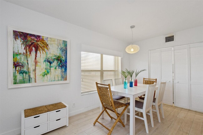 Building Photo - 800 Briny Ave