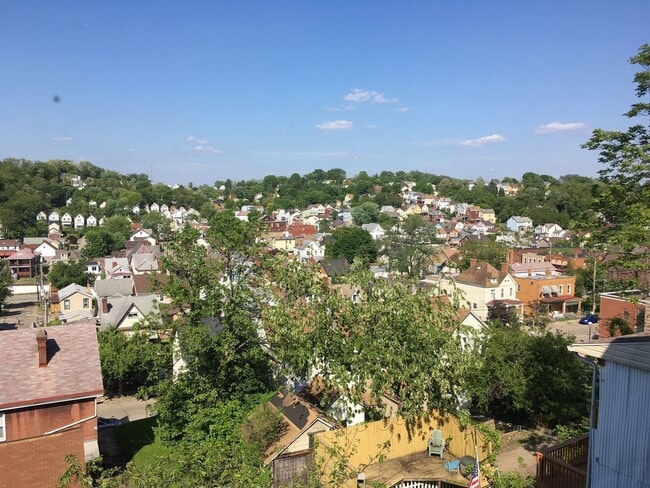 Building Photo - 1108 Oswin St