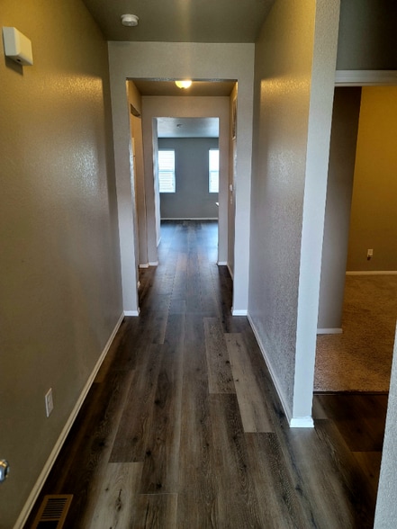 Building Photo - 3758 Torch Lily St