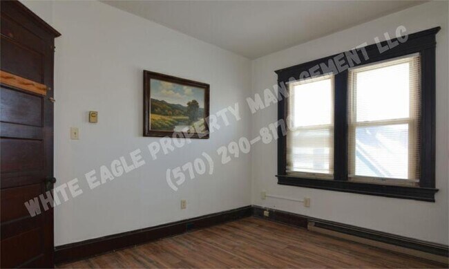 Building Photo - 1508 E Gibson St