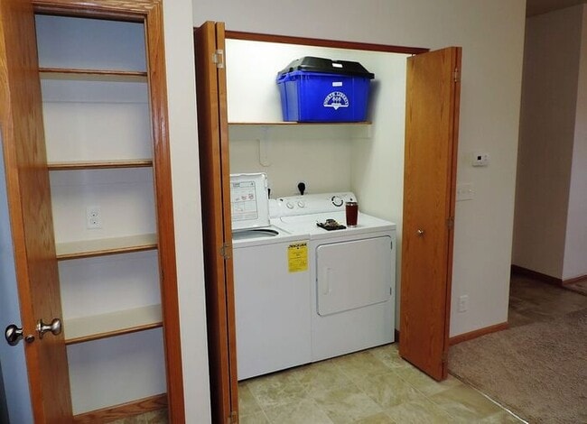Building Photo - $1,325 | 2 Bedroom, 2 Bathroom Condo | Pet Friendly* | Available for August 1st, 2026 Move In!
