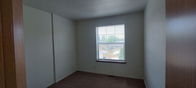Building Photo - 1503 Lincoln St
