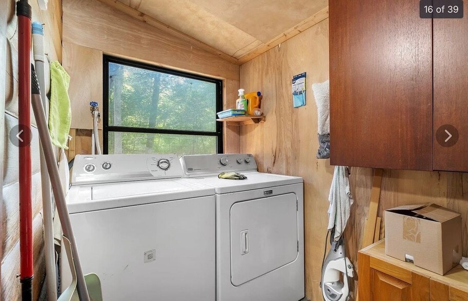 Building Photo - 1214 Timber Run