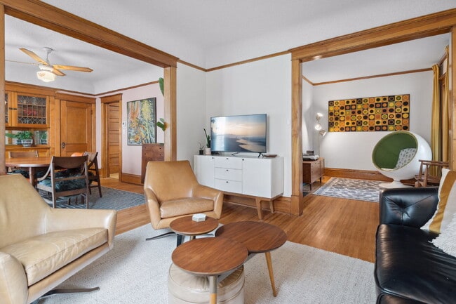 Building Photo - 3932 Garfield Ave