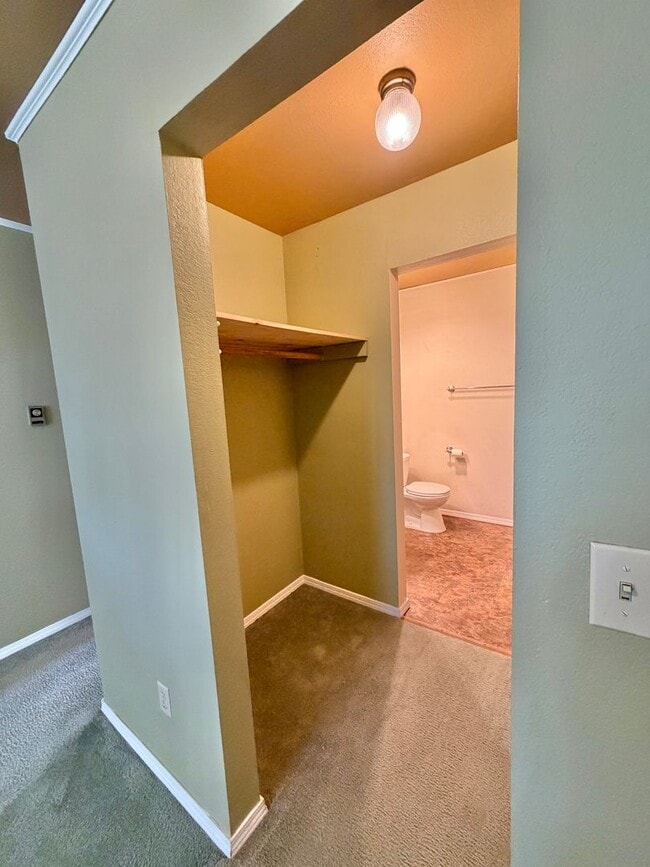 Building Photo - Affordable 2bed/2bath Condo Close to Everything