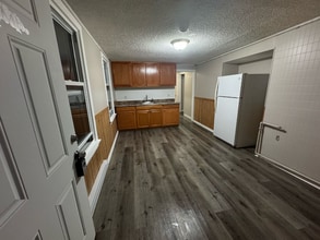 Building Photo - 99 Mammoth Rd