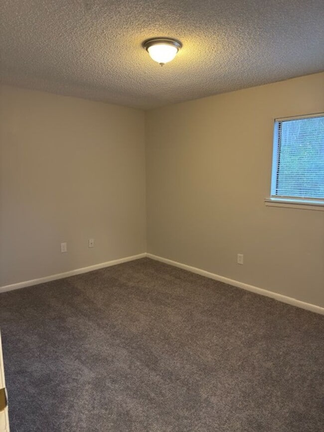 Building Photo - 111 S East St