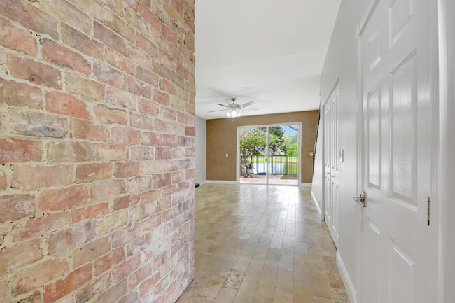 Building Photo - 6306 Crescent Lake Way