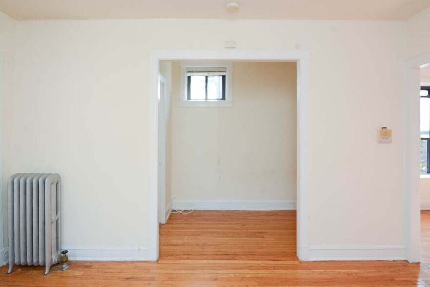 Building Photo - 2649.5 N Spaulding Ave