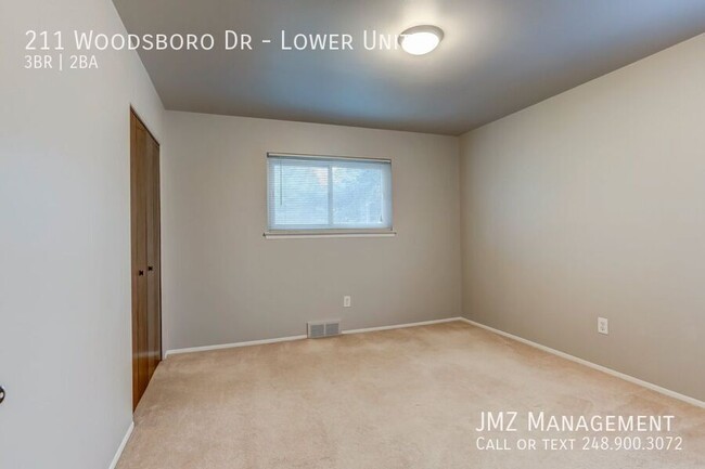 Building Photo - Available now: Royal Oak rental- Lower Unit