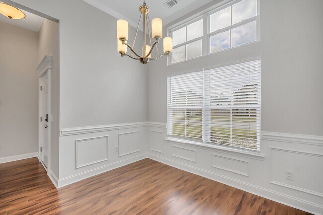 Building Photo - 486 Thorp Circle