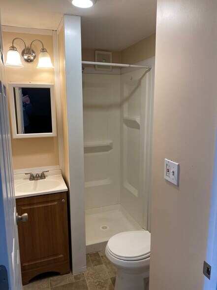 2nd Floor bathroom - 2 Kay St