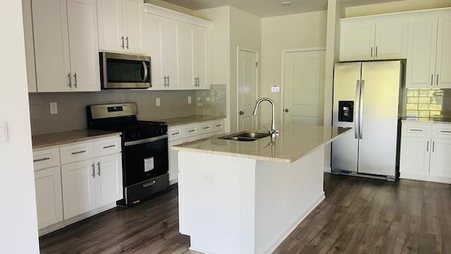 Building Photo - 987 Sunny Lk Dr