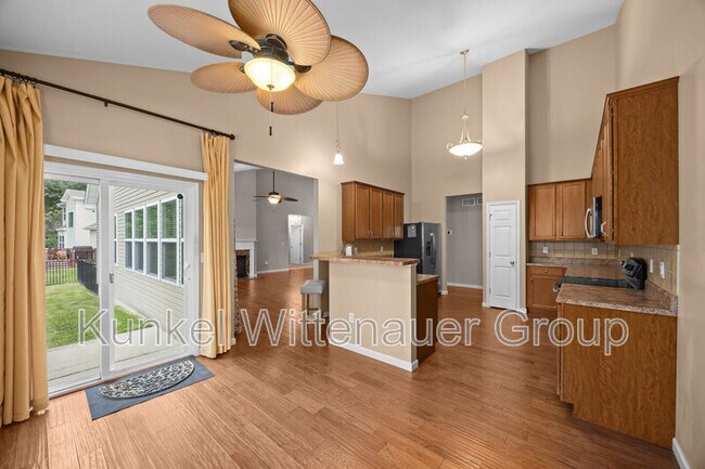 Building Photo - 105 Forest Oaks Dr