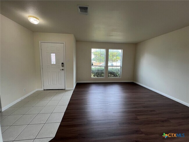 Building Photo - 2038 Castleberry Ridge