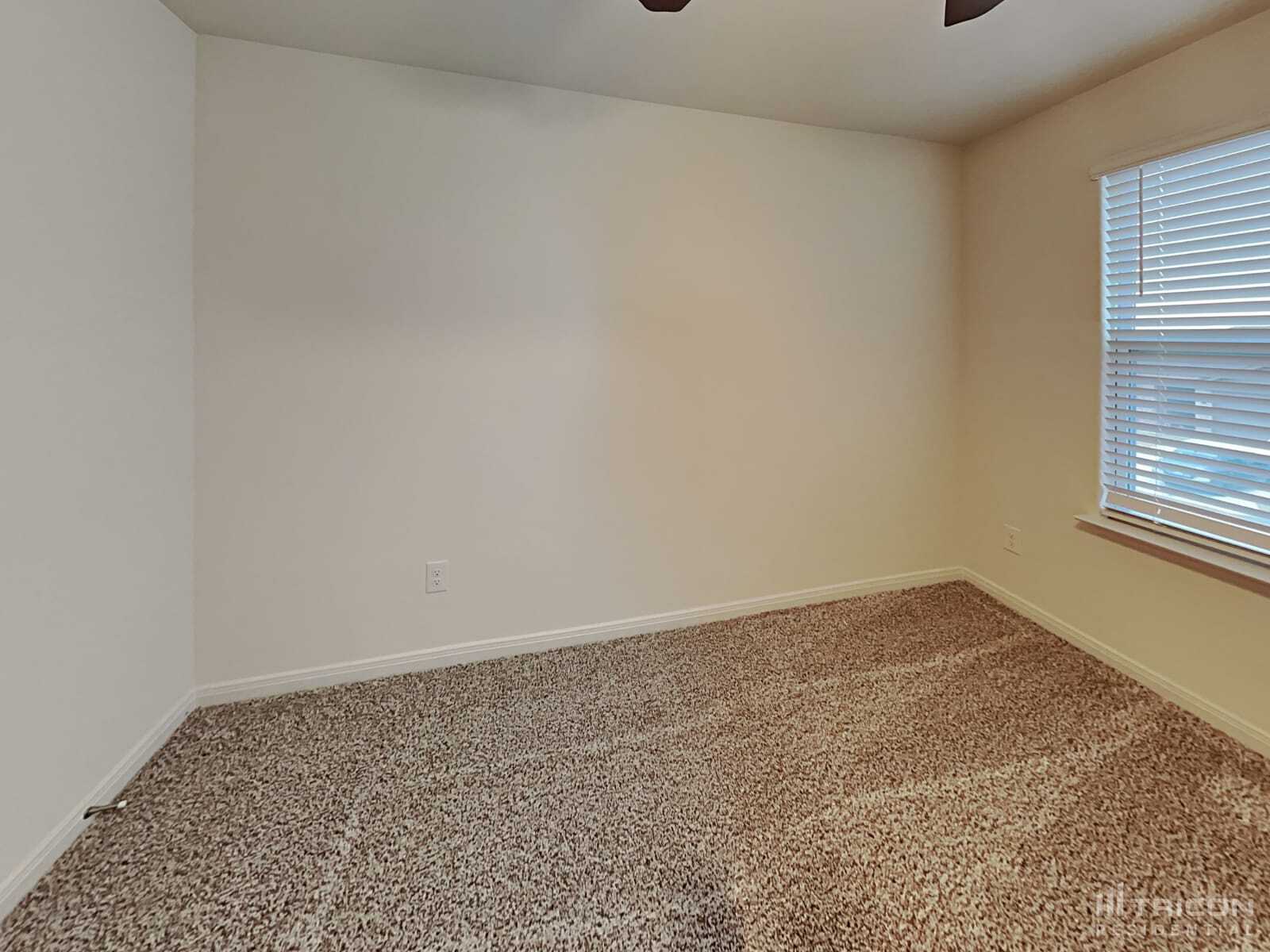 Building Photo - 921 Mallorie Ln