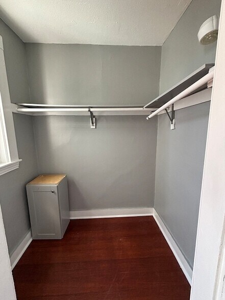 Building Photo - 203 Bigelow St