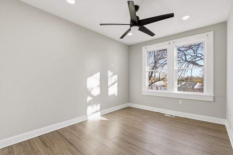 Building Photo - 1843 E 29th St