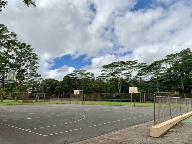 Primary Photo - 2 Bedroom/1 Bath/1 parking Cathedral Point...