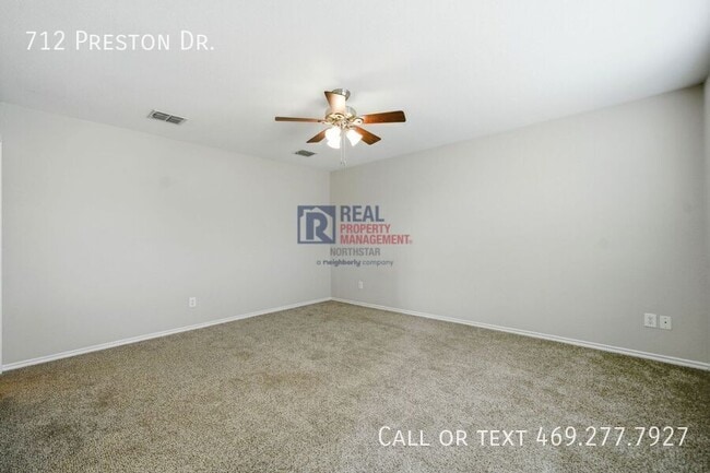 Building Photo - 712 Preston Dr