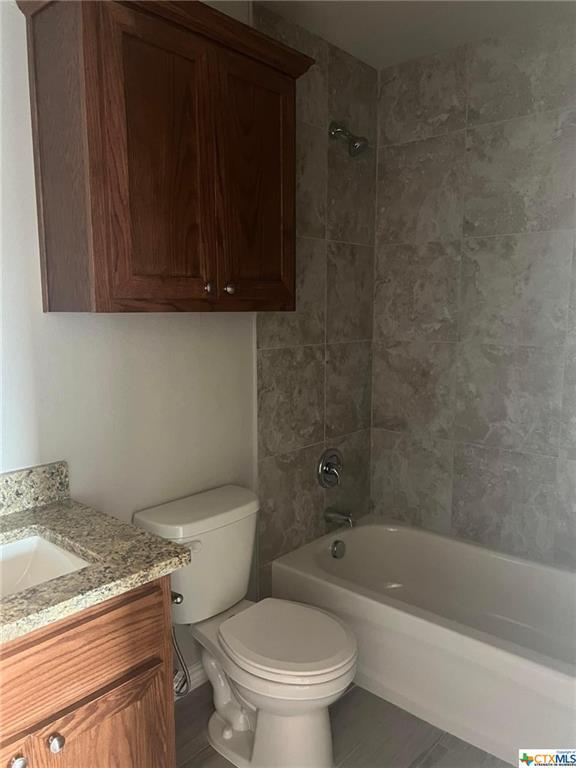 Building Photo - 333 Arnold Dr