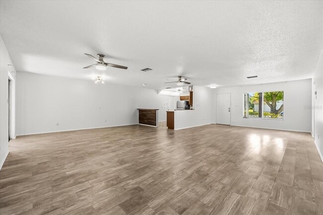 Building Photo - 10325 Marco Polo Dr