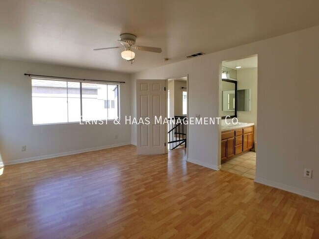 Building Photo - 3824 Golden Ave