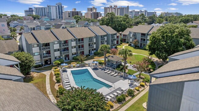 Building Photo - Charming 2-Bedroom Condo Near the Beach