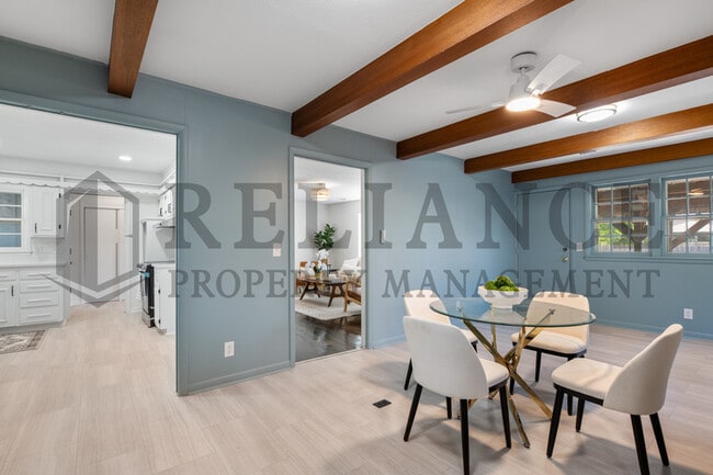 Building Photo - 1126 Farmstead St