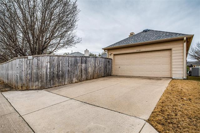 Building Photo - 1521 Creek Springs Dr