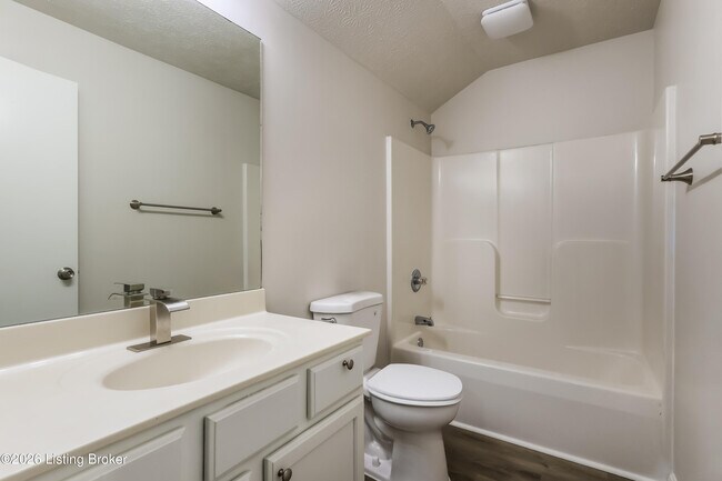 Building Photo - 4112 Willowview Blvd