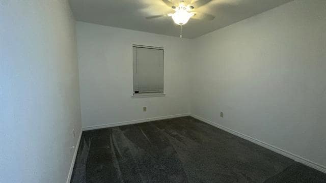 Building Photo - 1115 Casa Dr