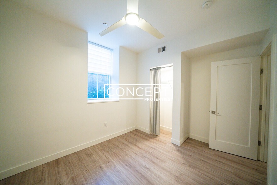 Building Photo - 1474 Tremont St