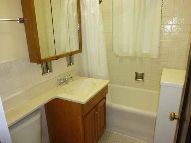 Building Photo - 3542 N Meade Ave