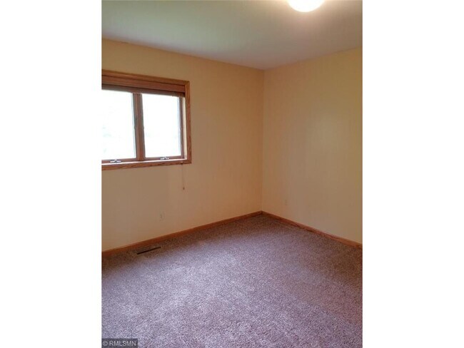 Building Photo - 502 Prairie Ln